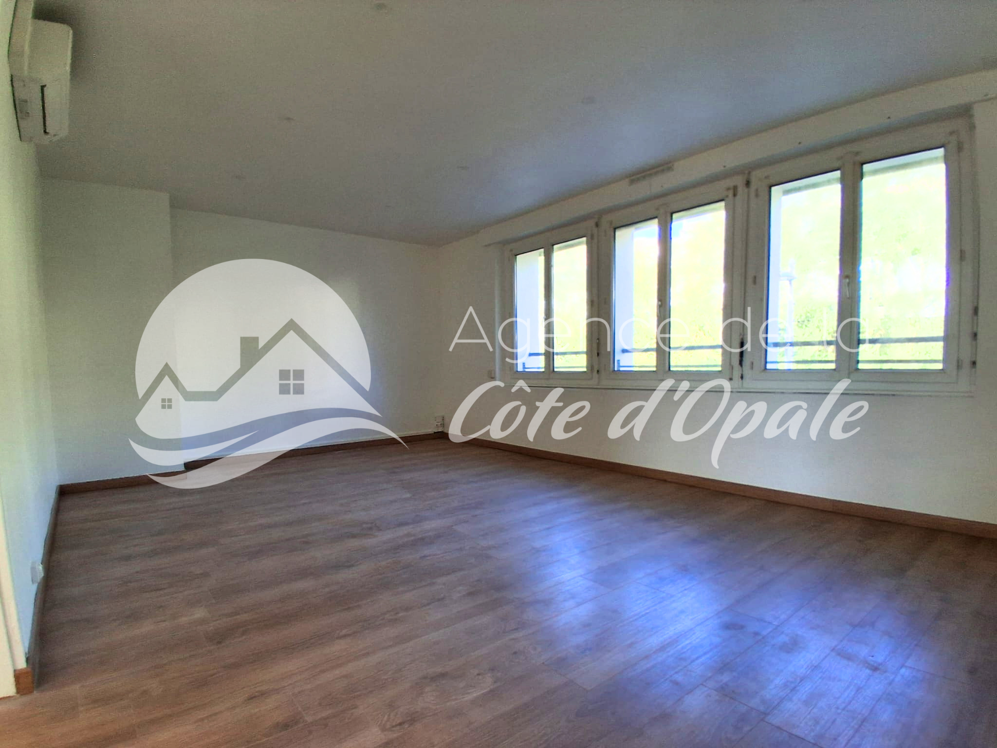 Agence immobilière de AGENCE DE LA CÔTE D'OPALE